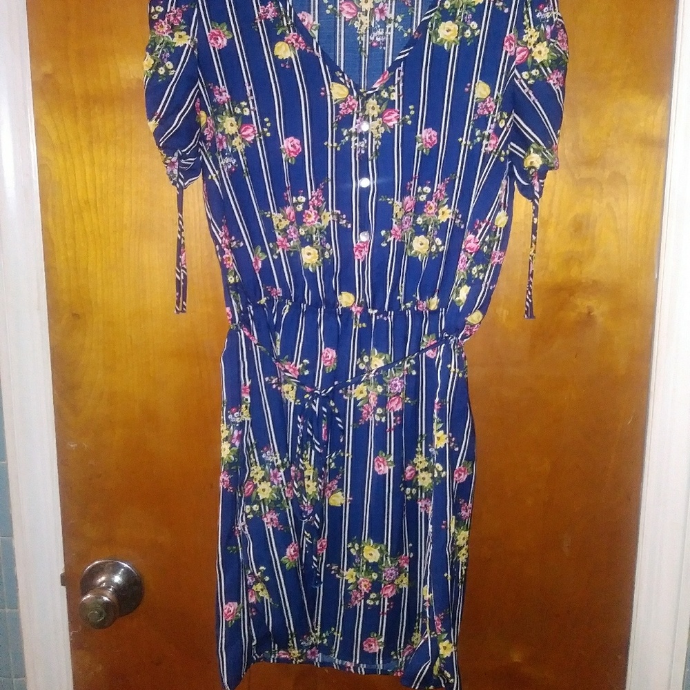 Sale 🔴 Spring Dress - Picture 3 of 7